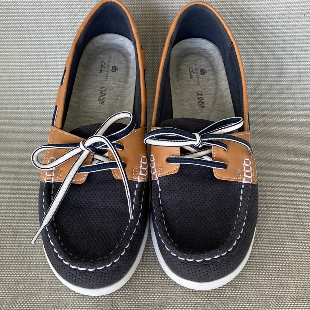 Boatshoes navy slip ons Clark’s cloudsteppers.